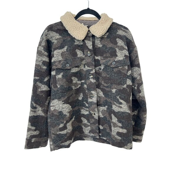 Mystree Camo Sherpa Collar Shacket Women S Button Front Utility Outdoor NEW - Picture 2 of 8